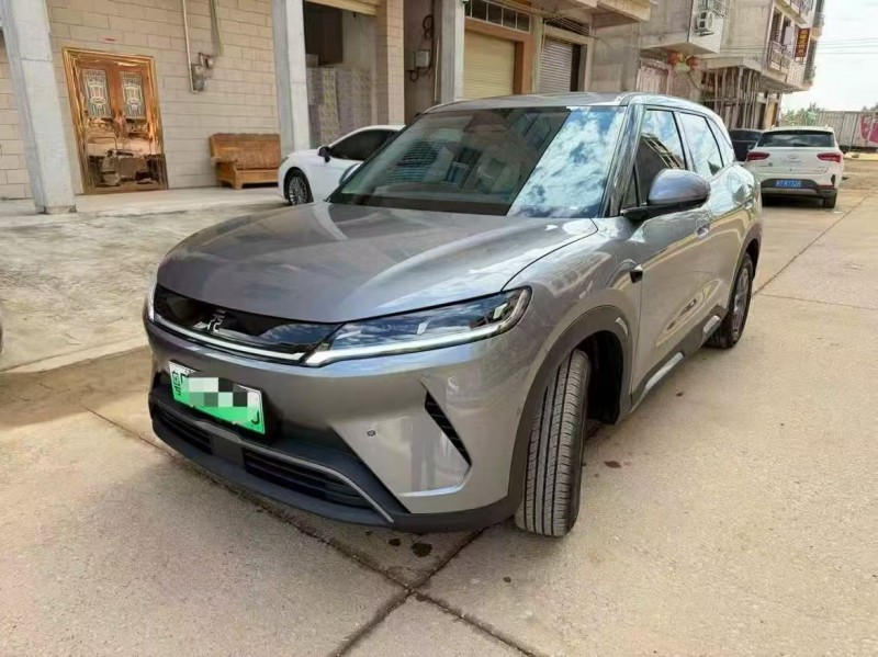 贵港25年比亚迪元2