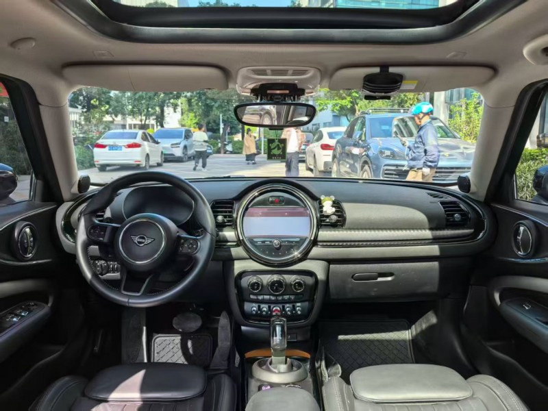 深圳21年宝马迷你3