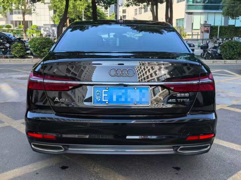 深圳22年奥迪A6L8