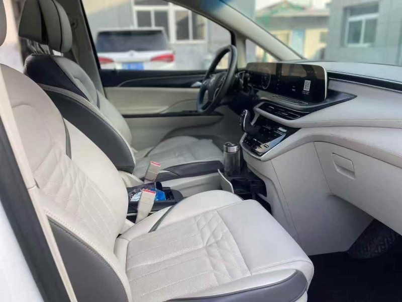 枣庄22年别克GL86