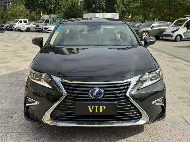 广州17年雷克萨斯ES1