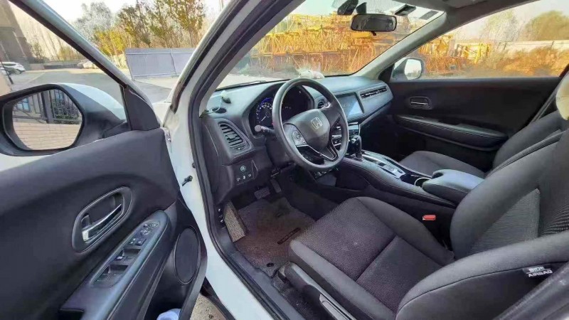 唐山19年本田缤智4