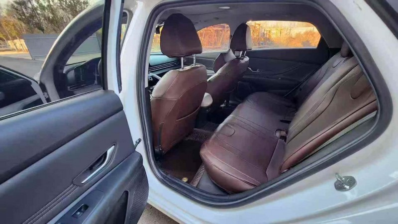 石家庄21年现代伊兰特5