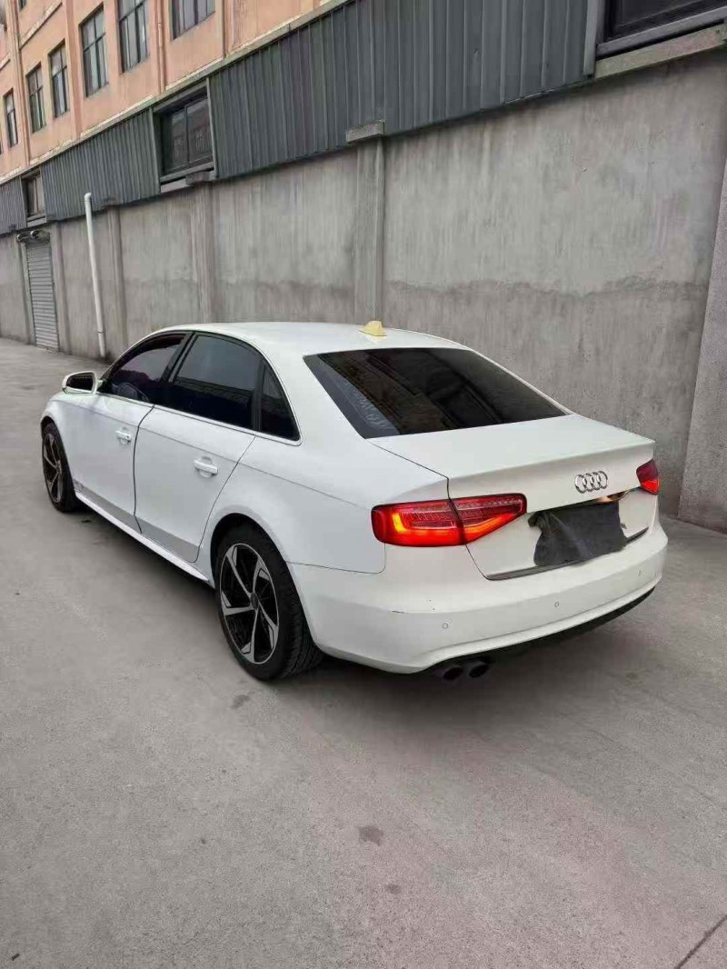 嘉兴16年奥迪A4L7