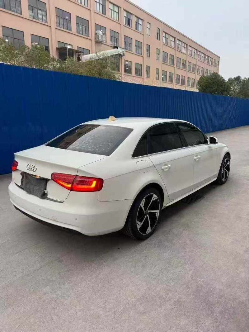 嘉兴16年奥迪A4L9