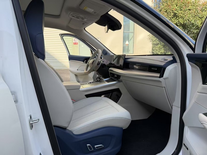 徐州23年荣威鲸5