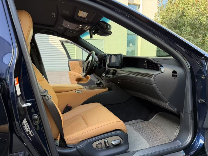 徐州21年雷克萨斯LS4