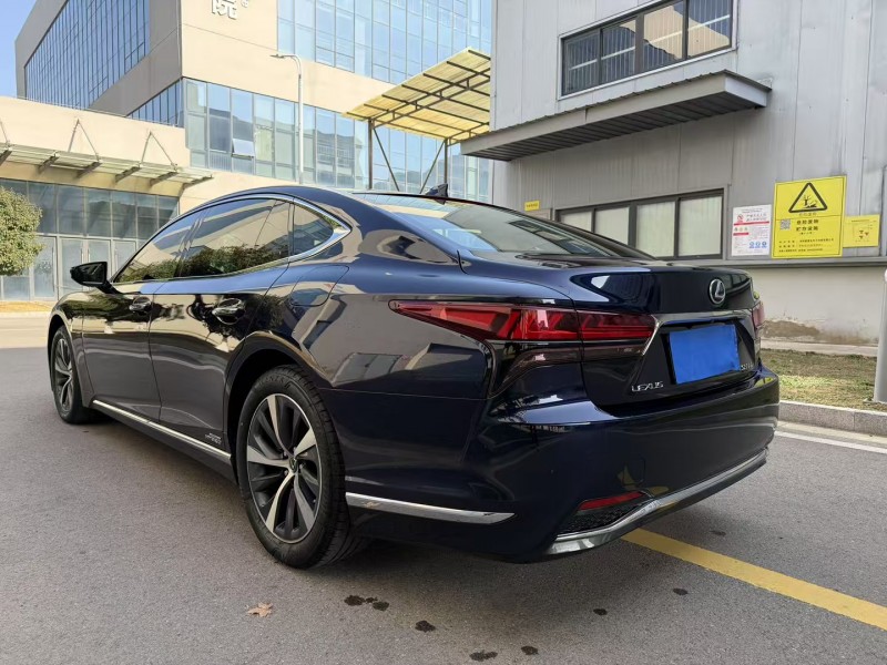 徐州21年雷克萨斯LS7