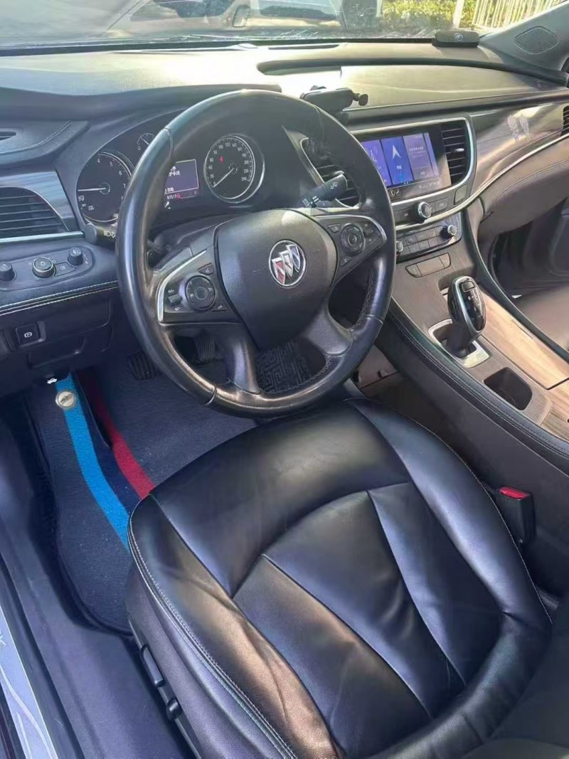 佛山21年别克君越5