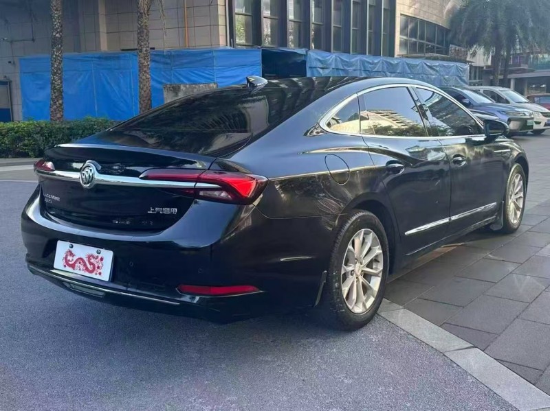 佛山21年别克君越7