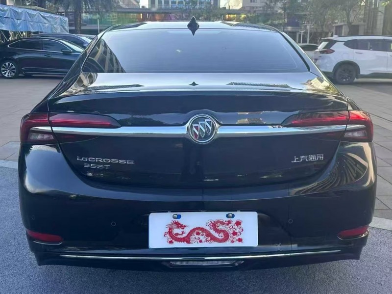 佛山21年别克君越9