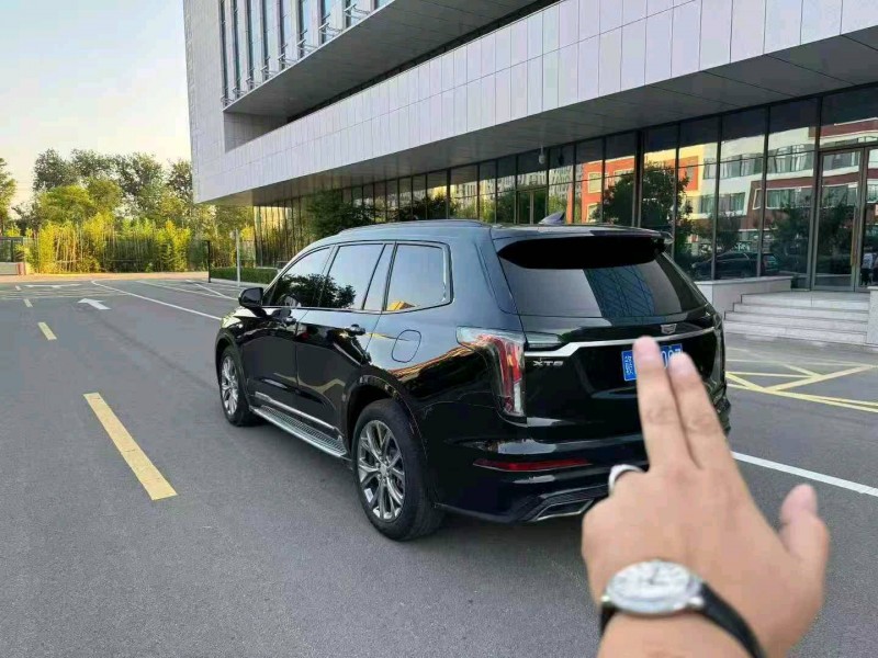 济宁21年凯迪拉克XT67