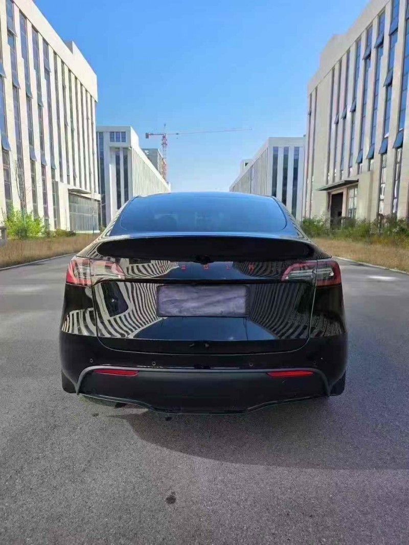 东营22年特斯拉MODEL Y9
