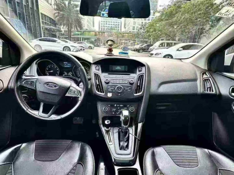 佛山16年福特福克斯7