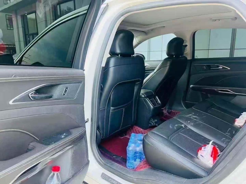 威海16年福特金牛座6