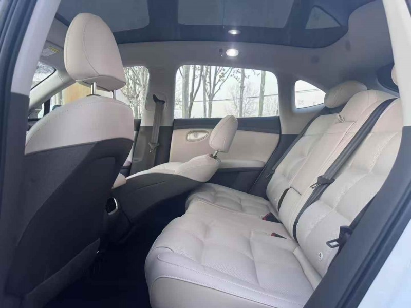 郑州25年智己LS65