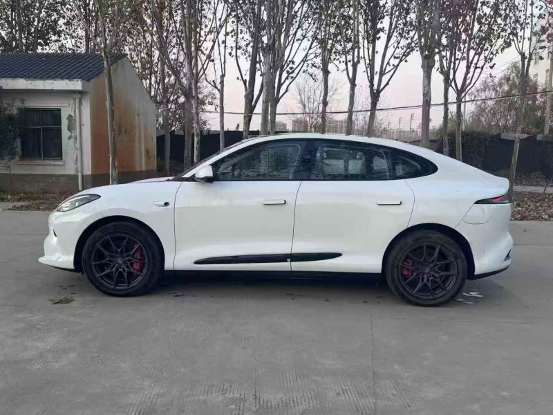 郑州25年智己LS67