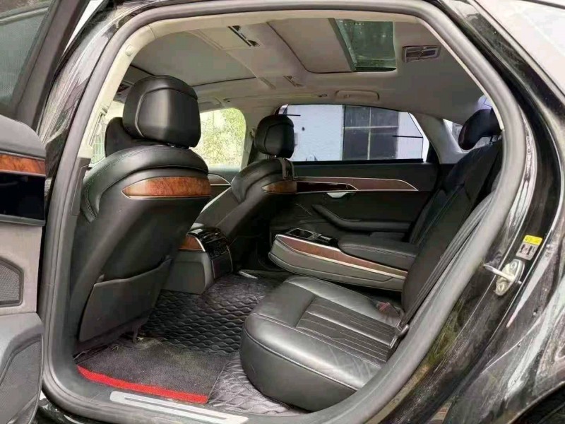 枣庄19年奥迪A8L8