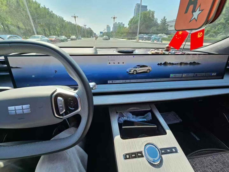 淄博25年吉利银河3