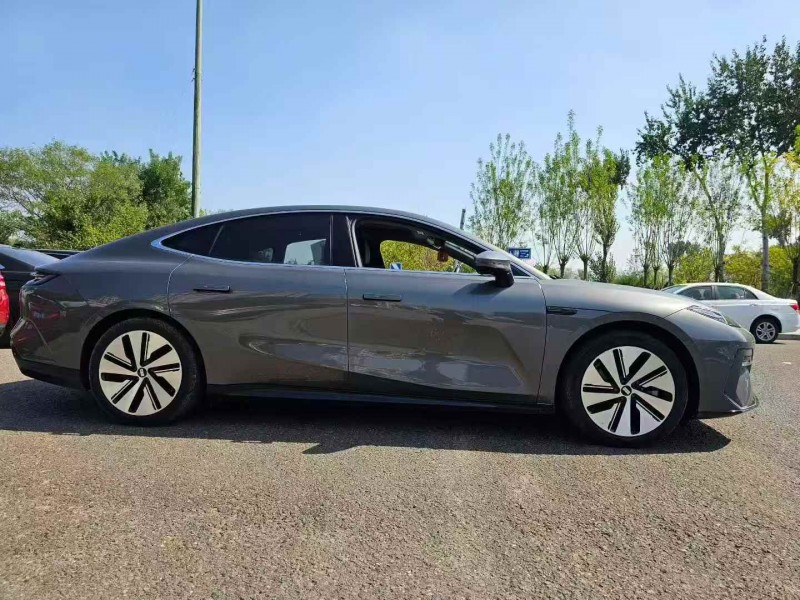 淄博25年吉利银河5