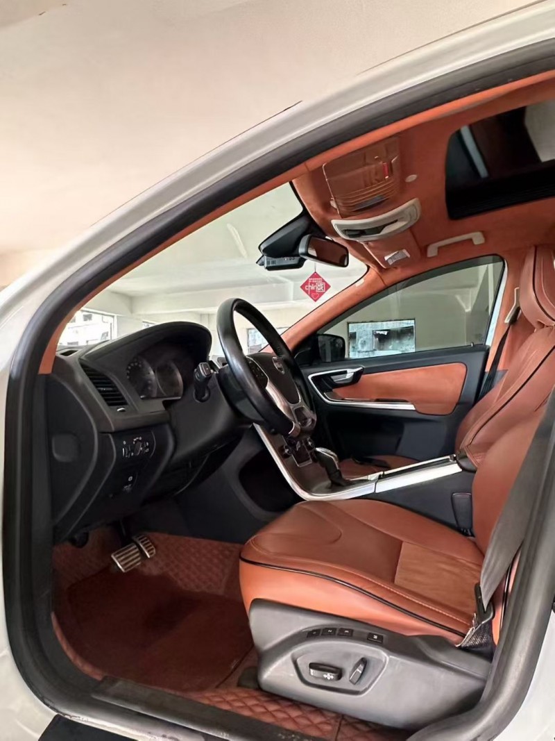 遵义13年沃尔沃XC604