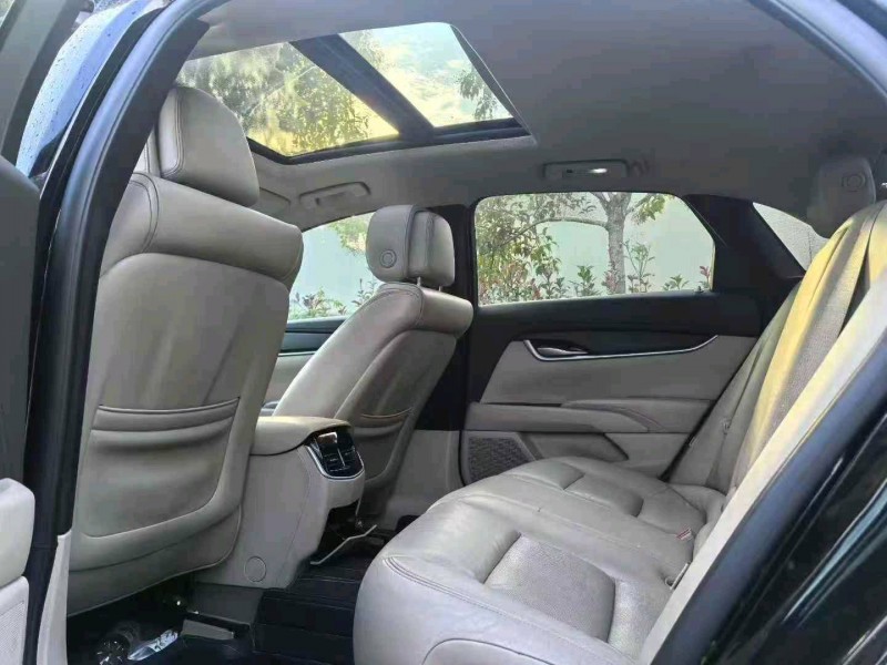 宜昌15年凯迪拉克XTS4