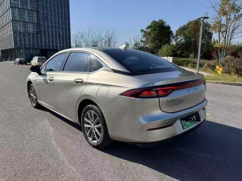 苏州24年传祺埃安S9