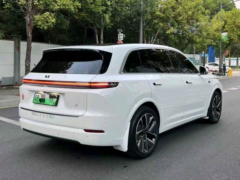 广州25年理想L75