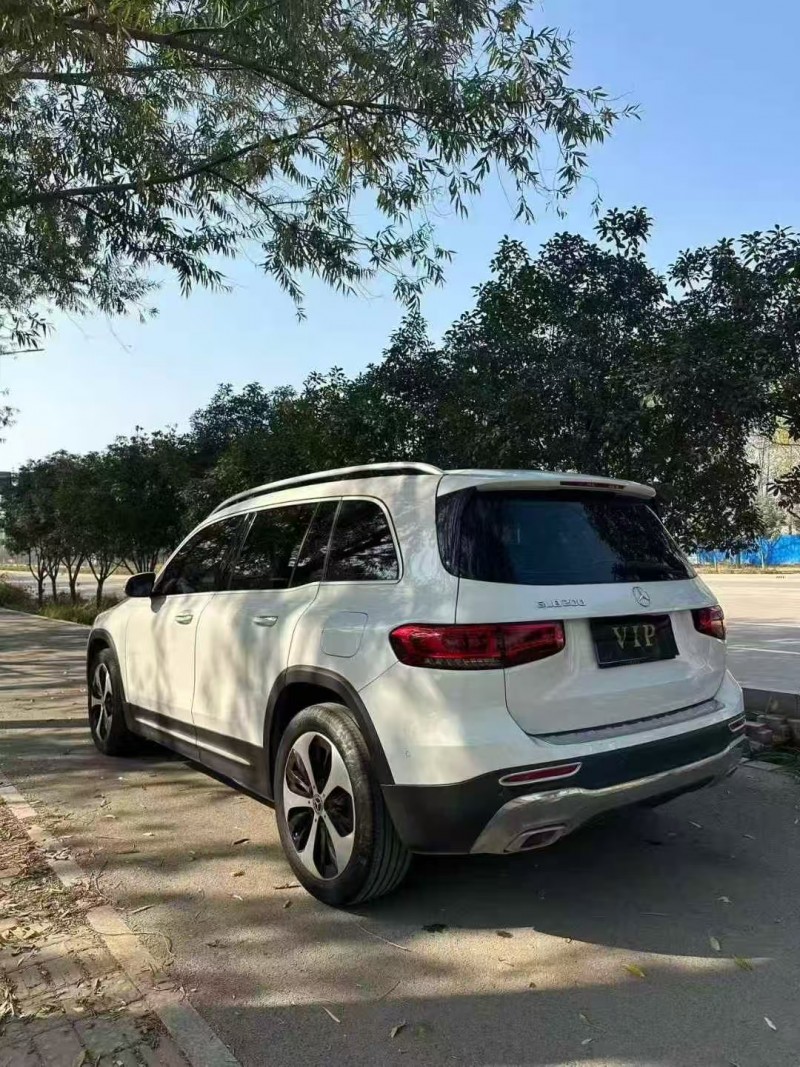 东营21年奔驰GLB3