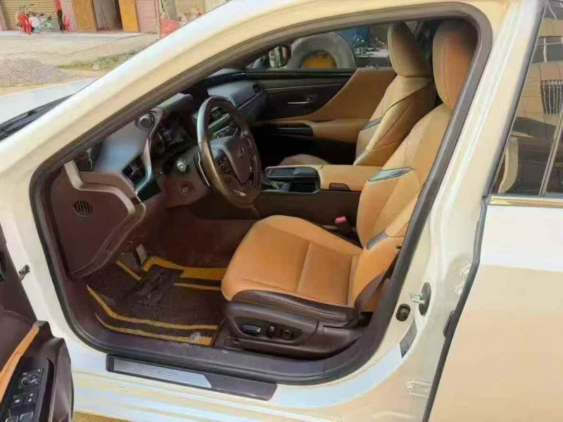 钦州20年雷克萨斯ES4