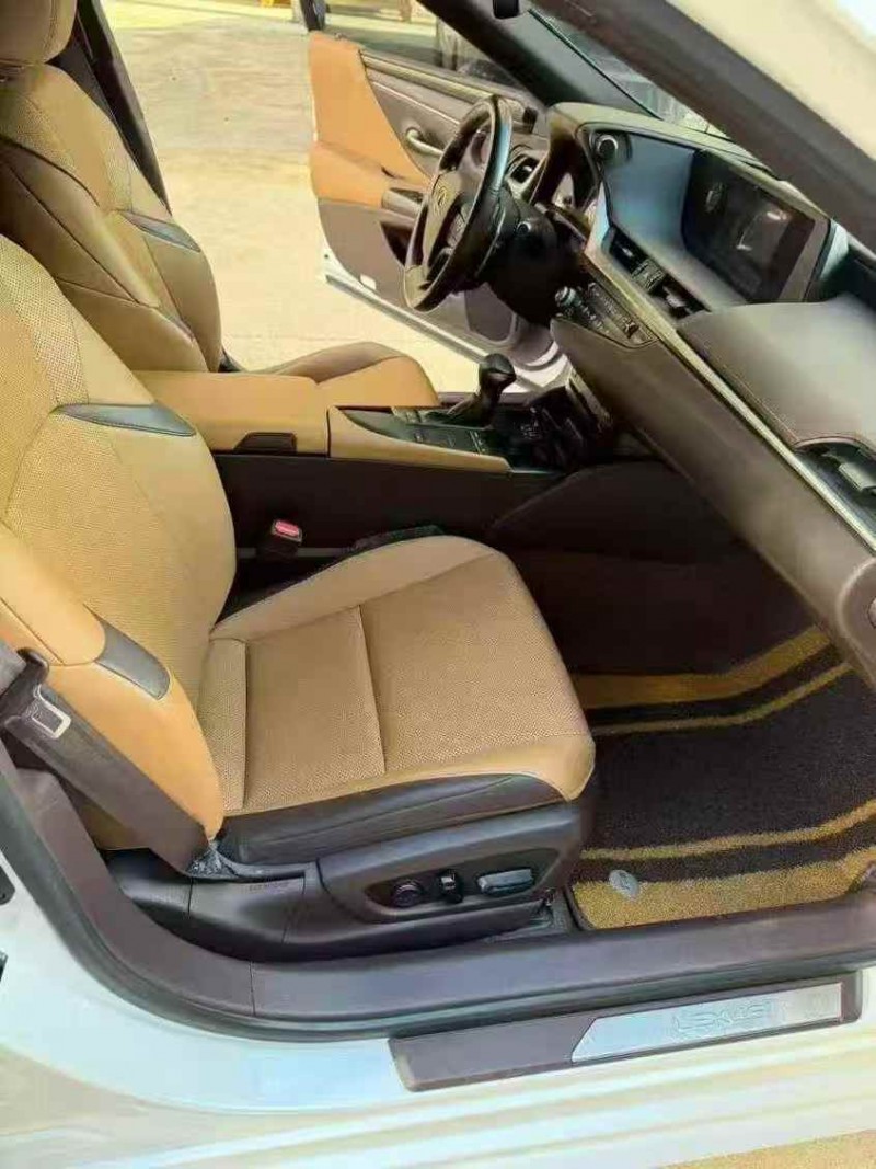 钦州20年雷克萨斯ES5