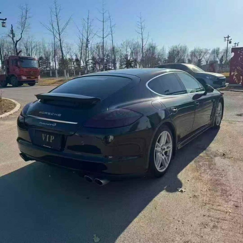 青岛12年保时捷帕拉梅拉8