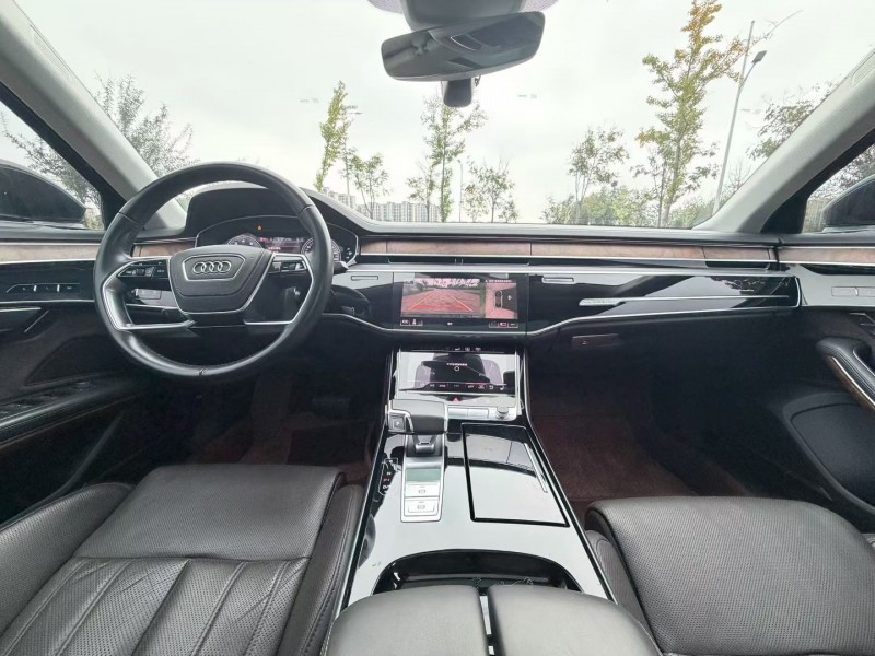 商丘21年奥迪A8L5