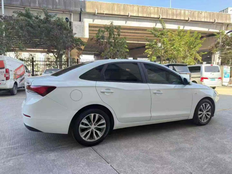 东莞21年别克英朗7