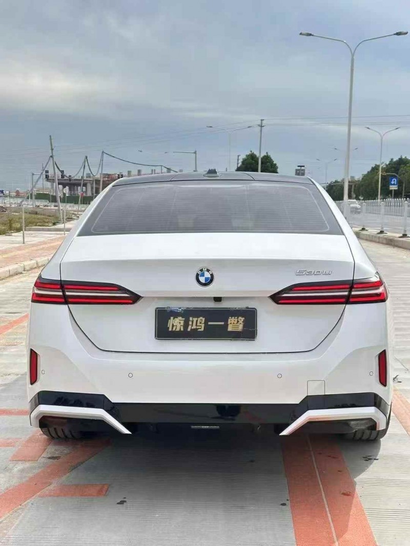 广州25年宝马5系9