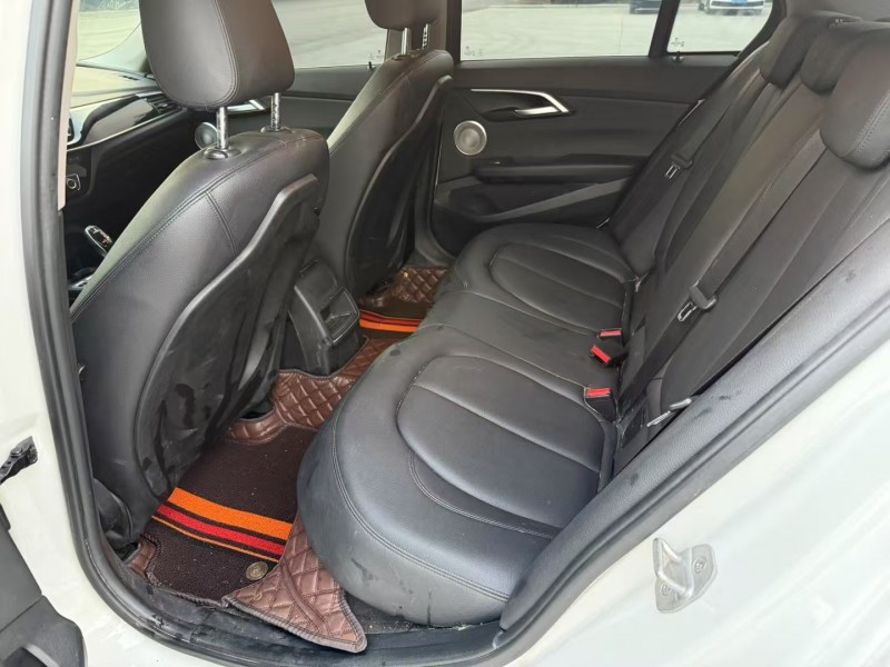 徐州20年宝马1系3