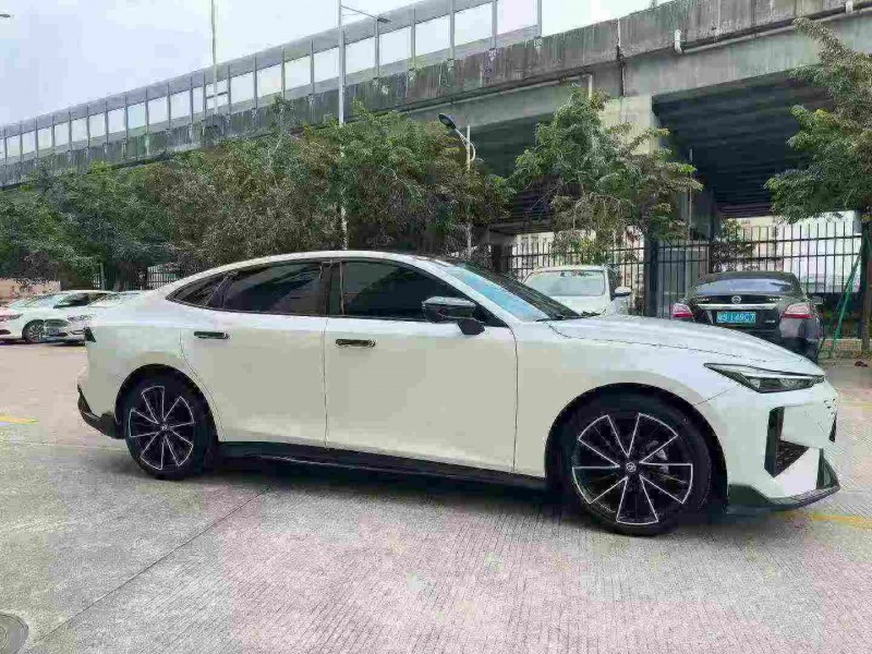 东莞24年长安汽车UNI3