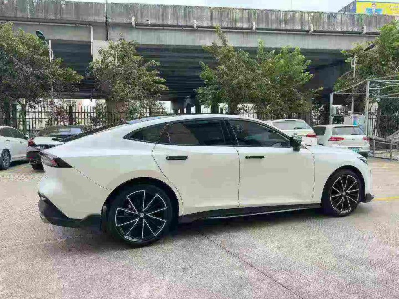 东莞24年长安汽车UNI7