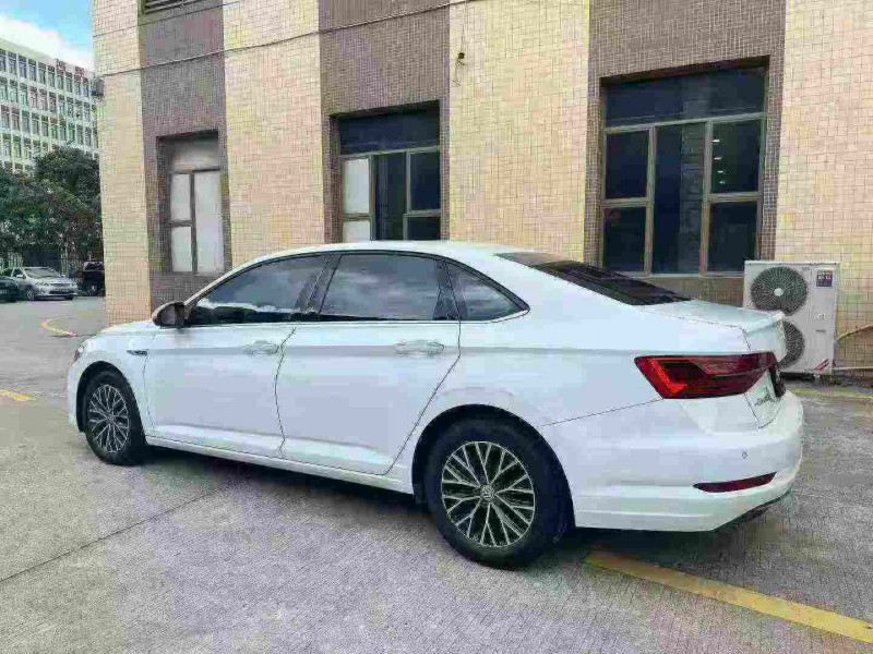 东莞20年大众速腾8