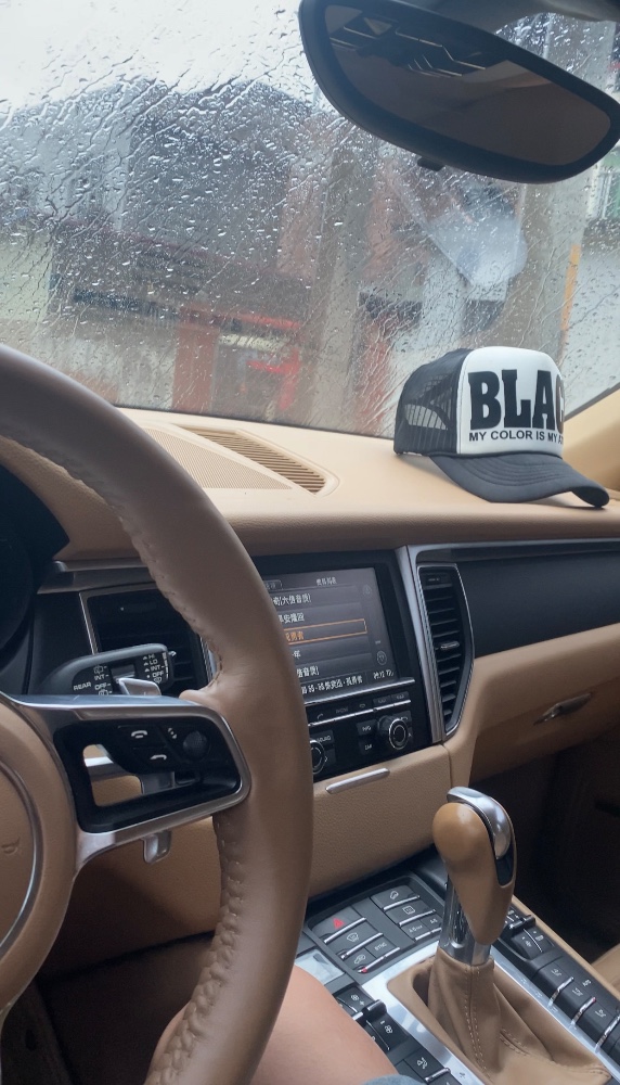 南宁16年保时捷Macan5