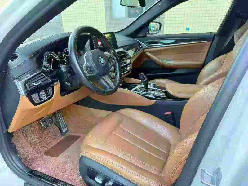 东莞19年宝马5系4