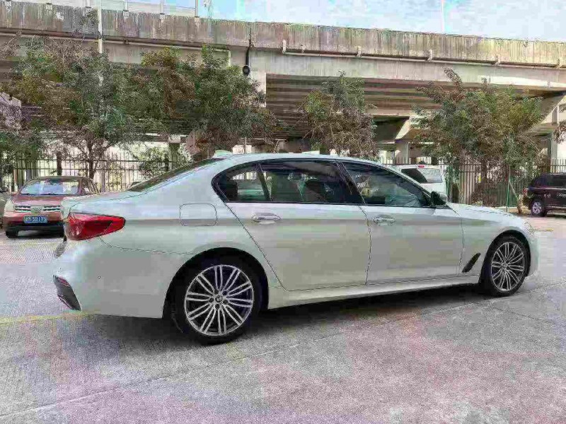 东莞19年宝马5系7