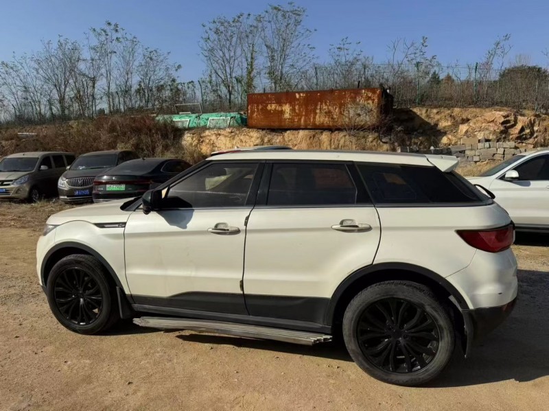 青岛16年陆风X76