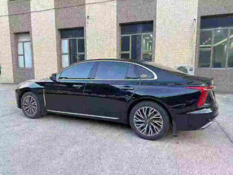 东莞25年红旗H58