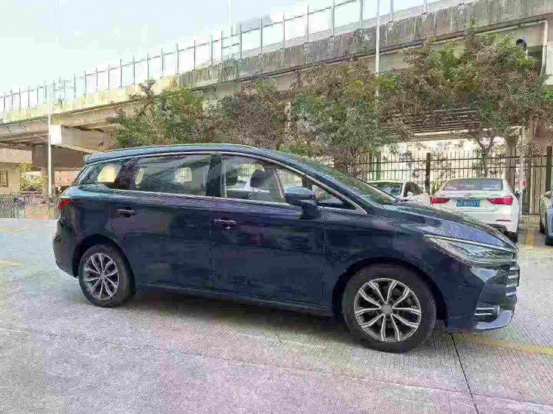 东莞20年比亚迪宋MAX3