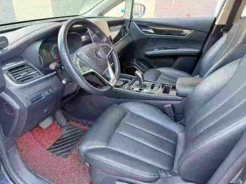 东莞20年比亚迪宋MAX4