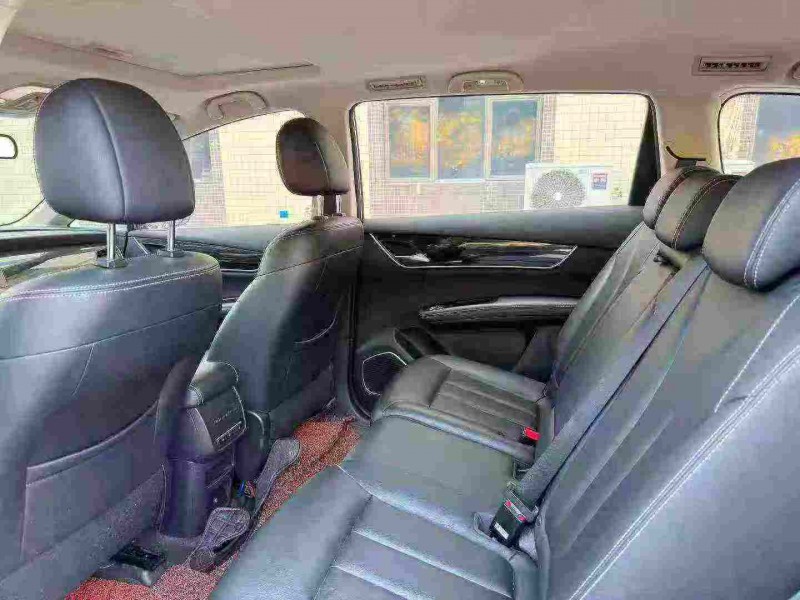 东莞20年比亚迪宋MAX6