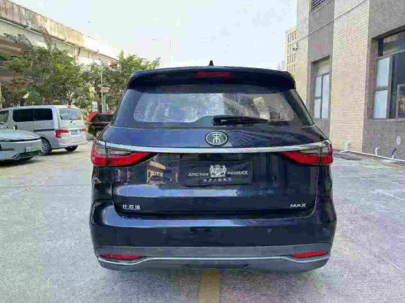 东莞20年比亚迪宋MAX9