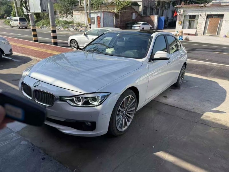 开封19年宝马3系8