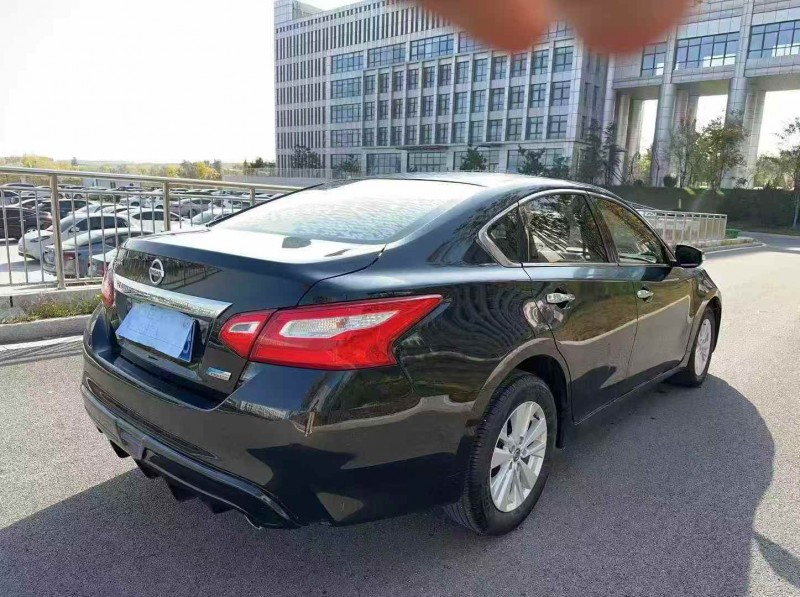 淄博17年日产天籁7